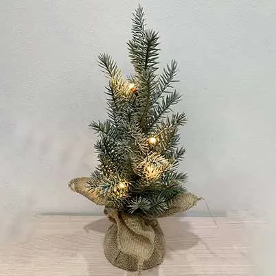 burlap christmas tree