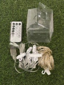 Packaging box and light string